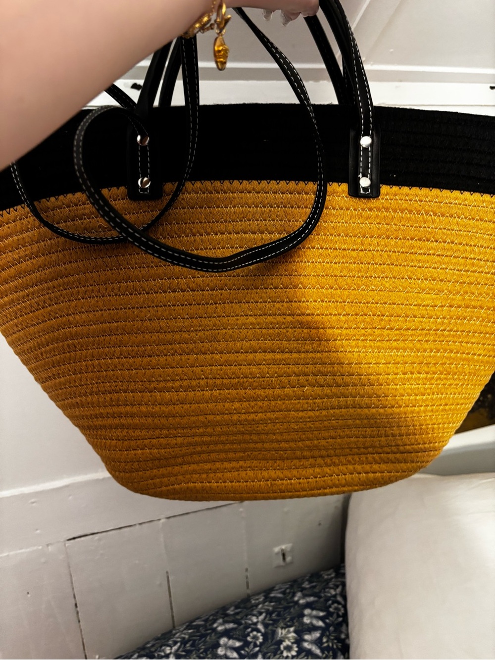 Brand new upscale Two-Tone Straw Tote in Tan and Black - Picture 4 of 8